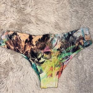Super cute San Lorenzo Scrunch bottoms